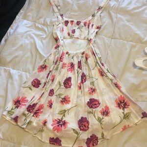 Floral garage xs floral cutout back dress